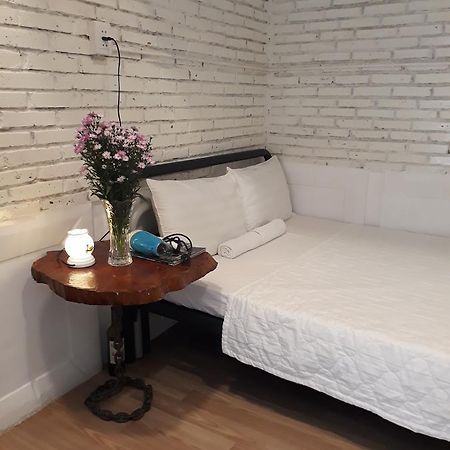 Phuong Van Hotel Хошимин Экстерьер фото