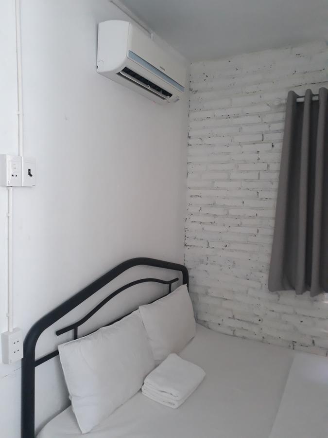 Phuong Van Hotel Хошимин Экстерьер фото