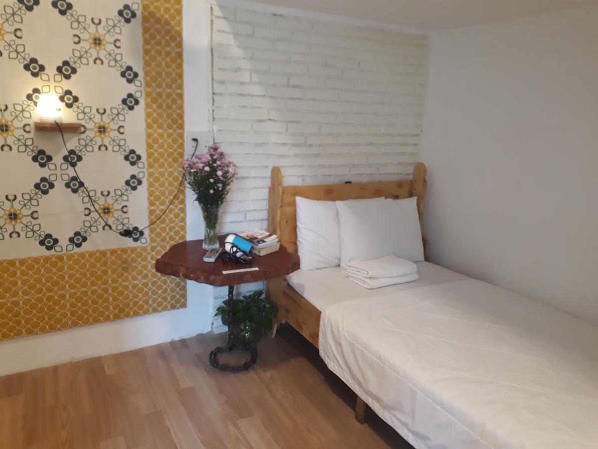 Phuong Van Hotel Хошимин Экстерьер фото