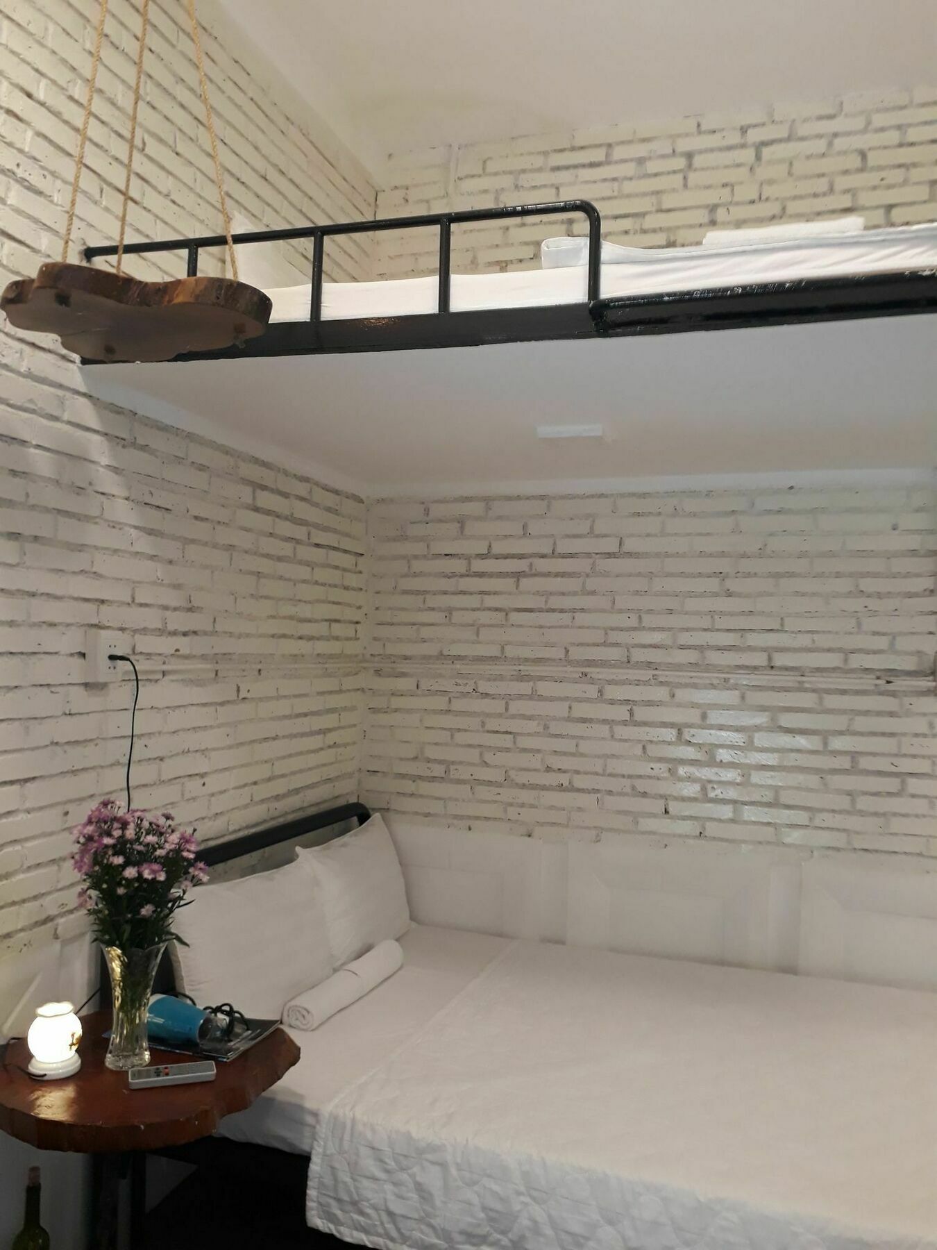 Phuong Van Hotel Хошимин Экстерьер фото